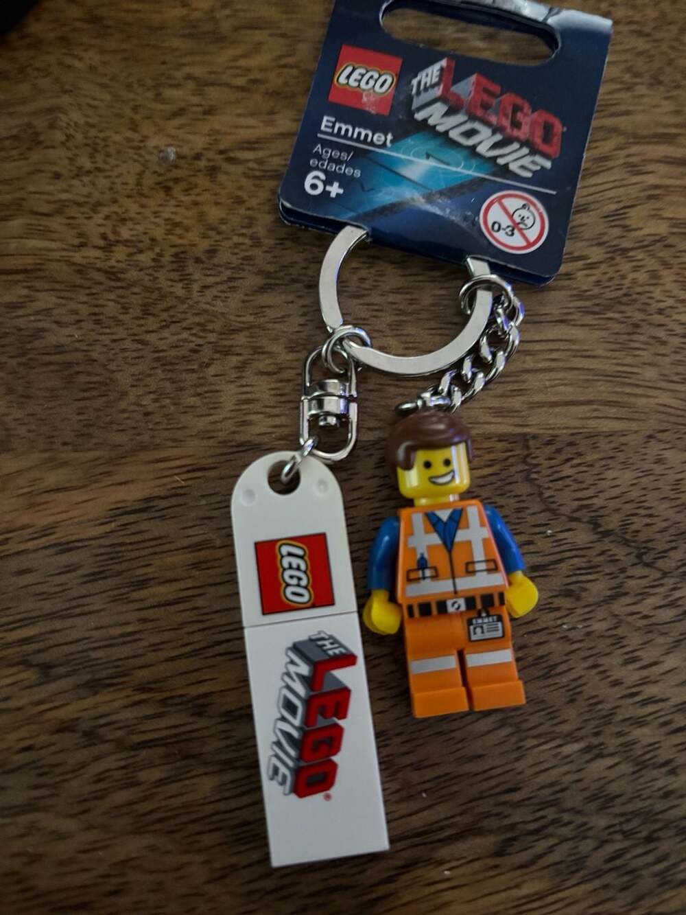LEGO The Lego Movie Emmet Minifigure Keychain 850894